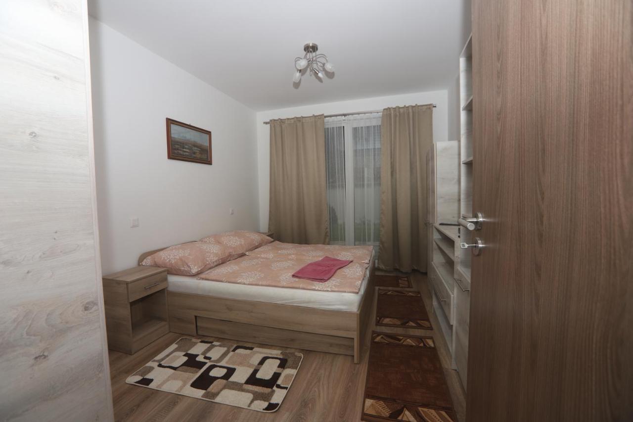 Adam Guesthouse I. Кечкемет Екстер'єр фото